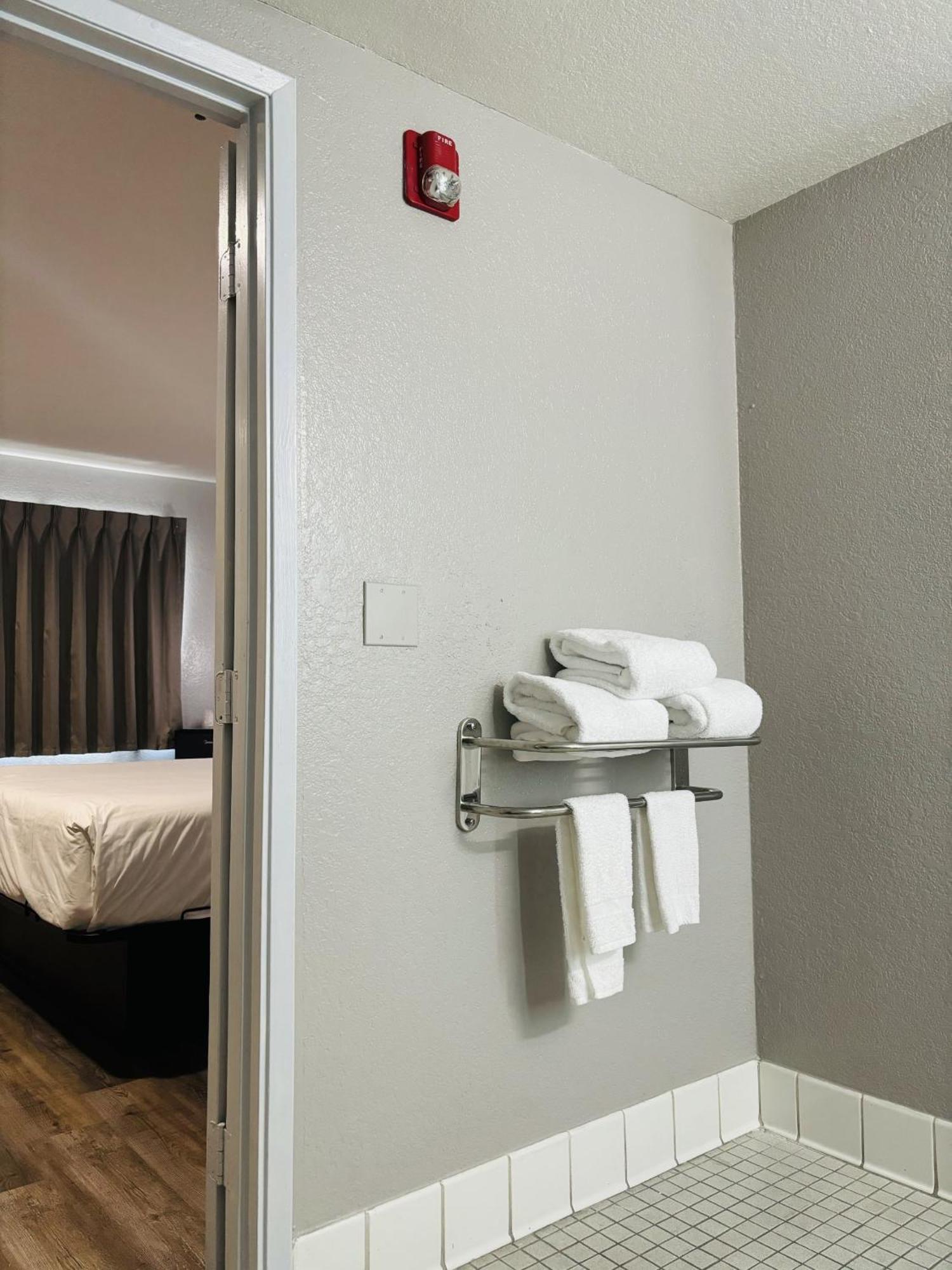 1 King Bed Mobility Accessible RI Shower Non Smoking